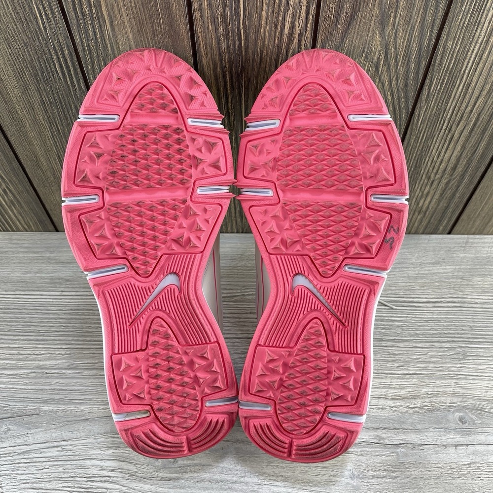 Nike White and Pink Athletic Shoes - Picture 14 of 14
